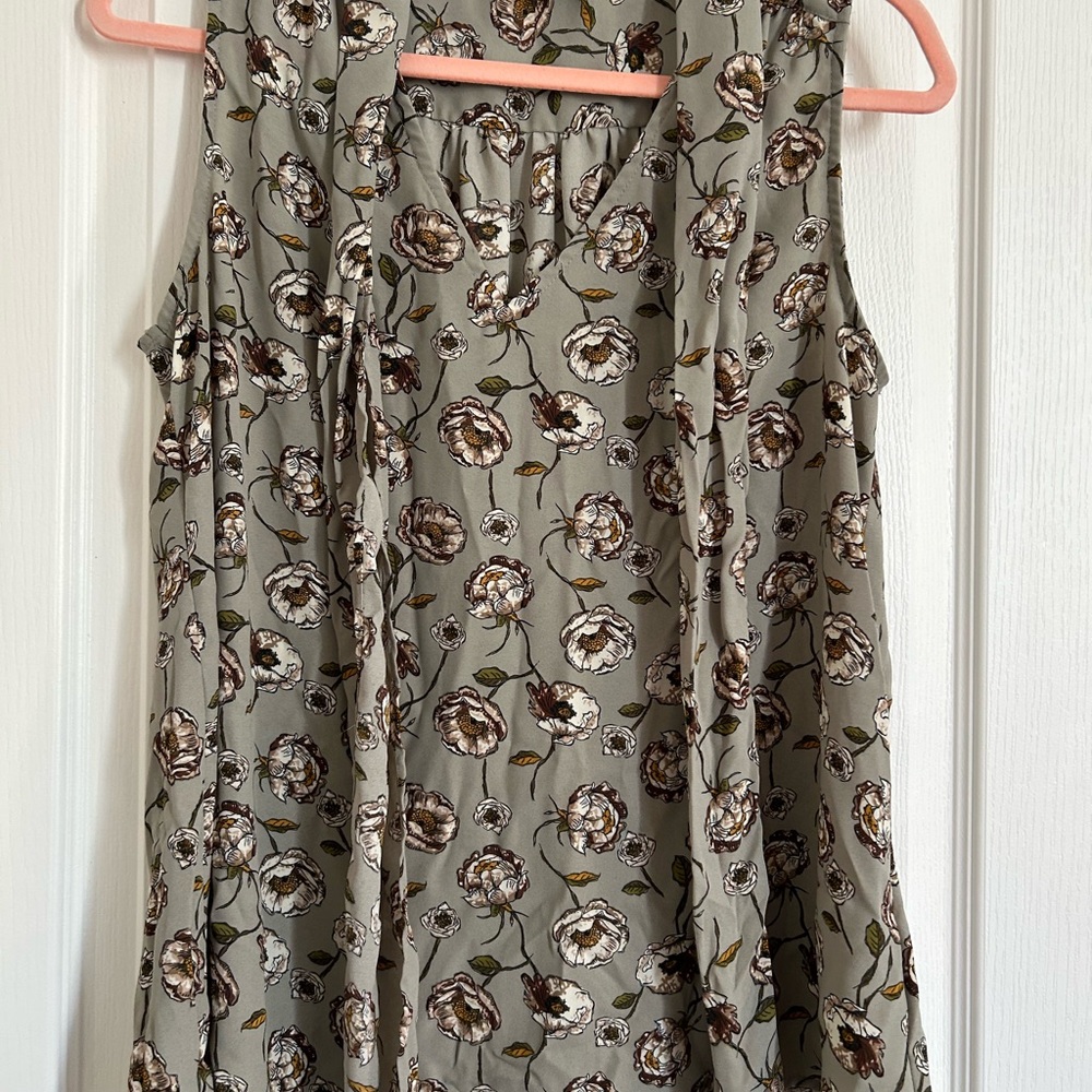 Kenar Olive Green Floral Sleeveless Camisole